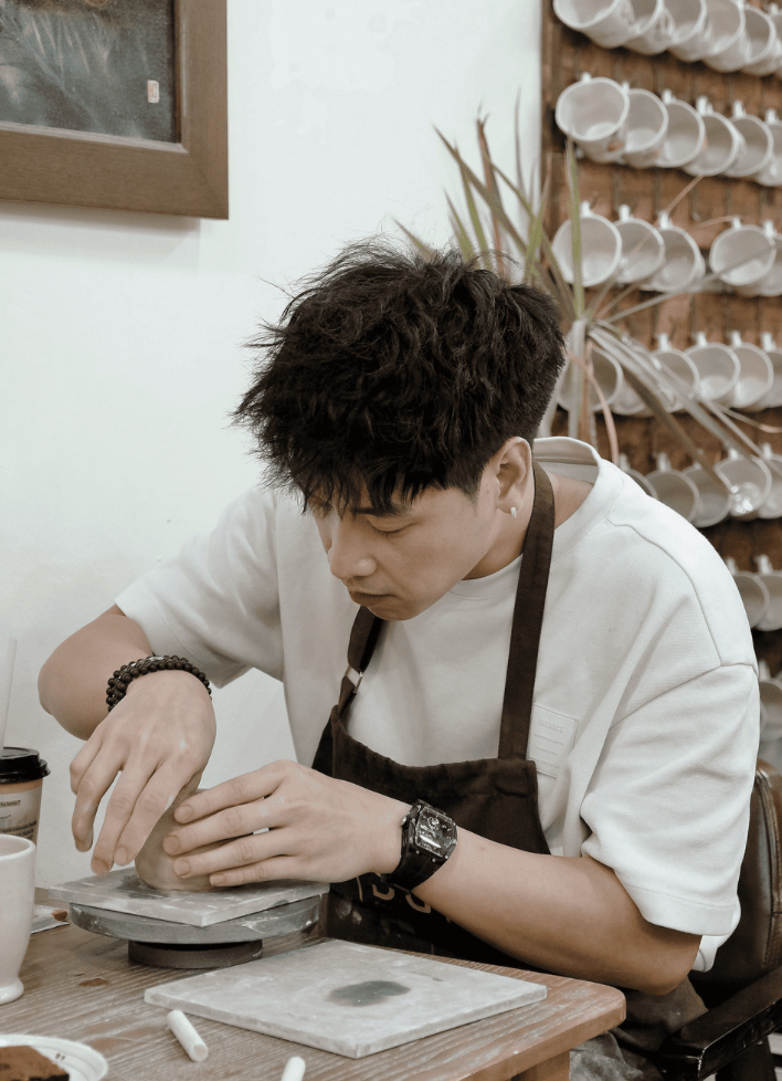 Workshop Gốm Trị Liệu: "Chậm Lại Giữa Thế Gian"